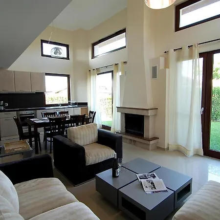 Ivanovi Kolibi Villa Lozenec