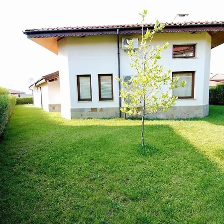 Ivanovi Kolibi Villa *